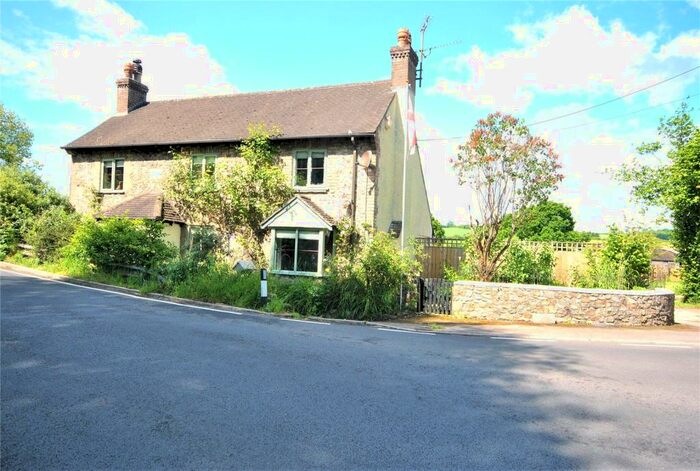 3 Bedroom Detached House For Sale In Weycroft, Axminster, EX13