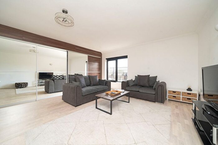 2 Bedroom Flat For Sale In Cromwell Road, London, SW7