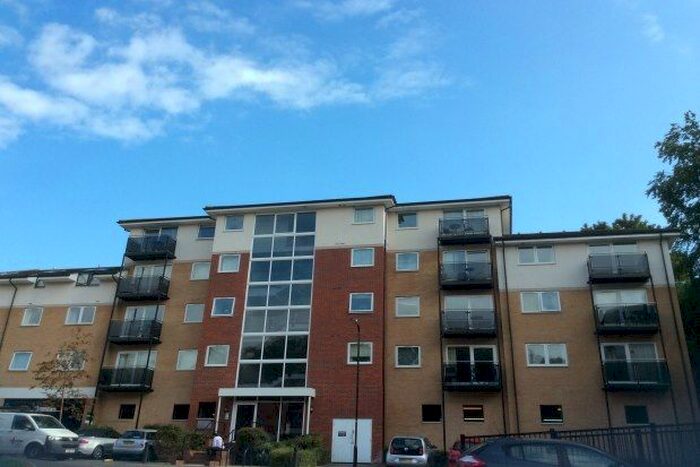 2 Bedroom Flat To Rent In Seacole Gardens, Southampton, SO16