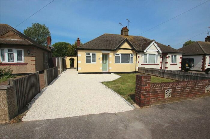 2 Bedroom Bungalow To Rent In Alton Gardens, Southend-on-Sea, Essex, SS2