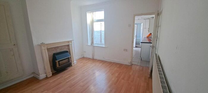 2 Bedroom Property To Rent In Gresham Road, Oldbury, B68