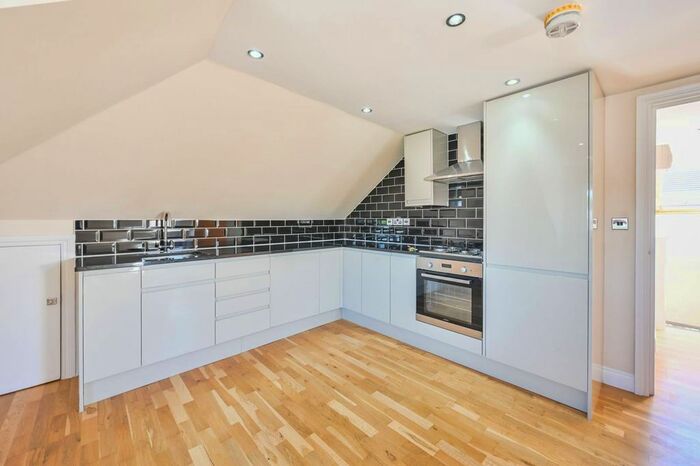 1 Bedroom Flat To Rent In Ivy Road, Southgate, London, N14