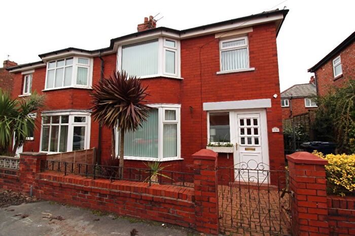 3 Bedroom Semi Detached House For Sale In Clarence Street, Leyland, Lancashire, PR25