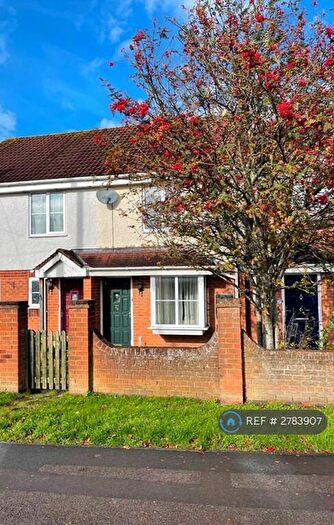 2 Bedroom Terraced House To Rent In Victoria Road, Warminster, BA12