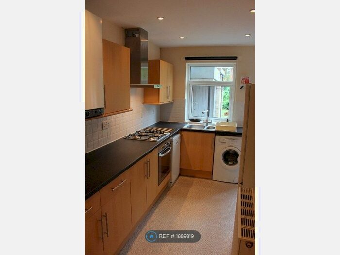 4 Bedroom End Of Terrace House To Rent In Templars Fields, Coventry, CV4
