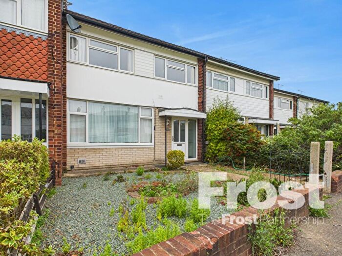 3 Bedroom Terraced House To Rent In Humber Way, Langley, Slough, Berkshire, SL3