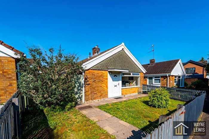 2 Bedroom Bungalow For Sale In Heol Clyd, Caerphilly, CF83