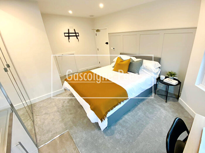 Apartment To Rent In Ash Road, Aldershot, GU12