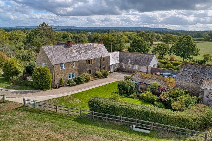 7 Bedroom Country House For Sale In Kings Stag, Sturminster Newton, DT10