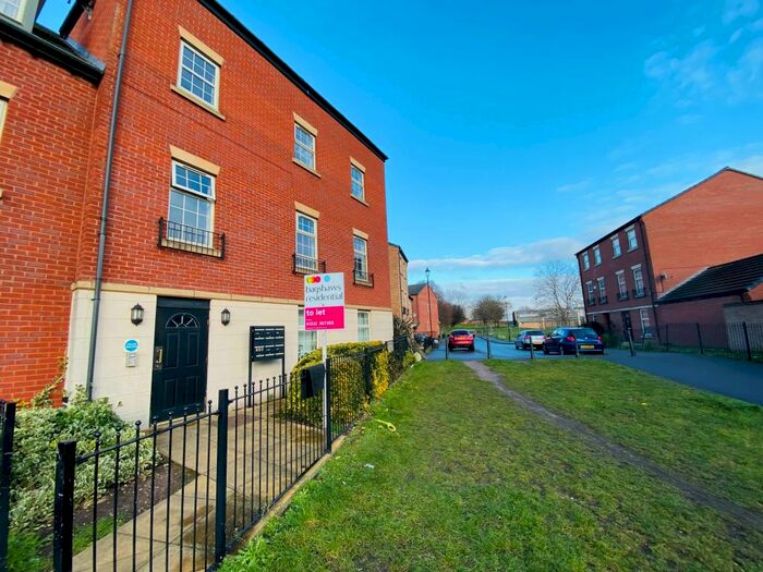 2 Bedroom Apartment To Rent In Shaftesbury Crescent, Derby, DE23