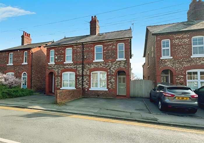 3 Bedroom Semi-Detached House For Sale In Knutsford Road, Alderley Edge, SK9