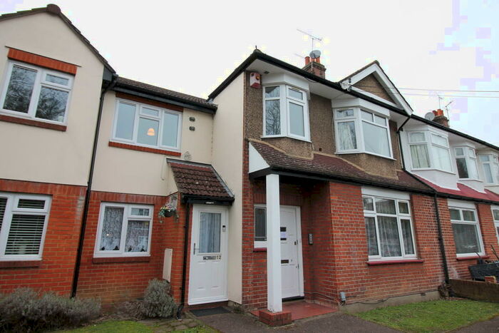 1 Bedroom Apartment To Rent In Ecclesbourne Gardens, Palmers Green, N13