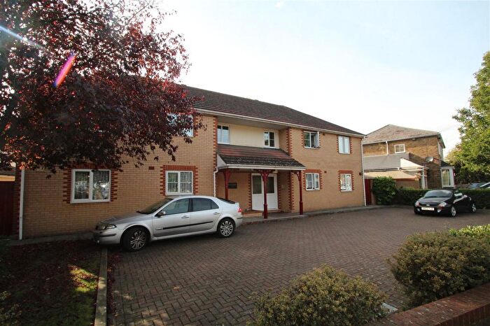 2 Bedroom Flat For Sale In Bramley Court, - New Road, Bedfont, TW14