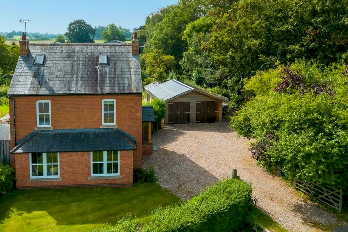 6 Bedroom Detached House For Sale In Stratford Road, Loxley, Warwick, CV35