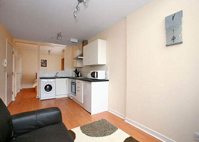 1 Bedroom Flat To Rent In Market Street, Ground Floor, City Centre, Aberdeen, AB11