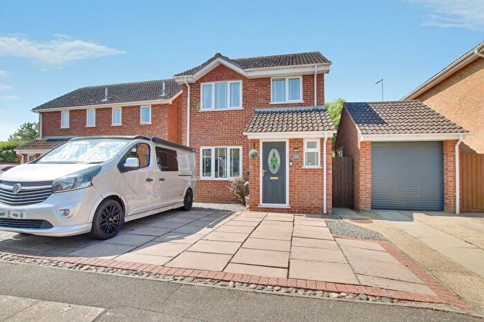 3 Bedroom Detached House For Sale In Deptford Close, March, PE15