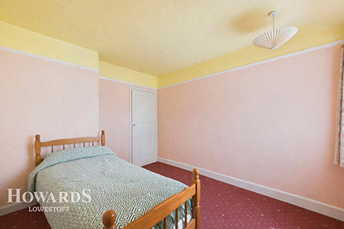 3 Bedroom End Of Terrace House For Sale In Broad Road, Oulton Broad, NR32