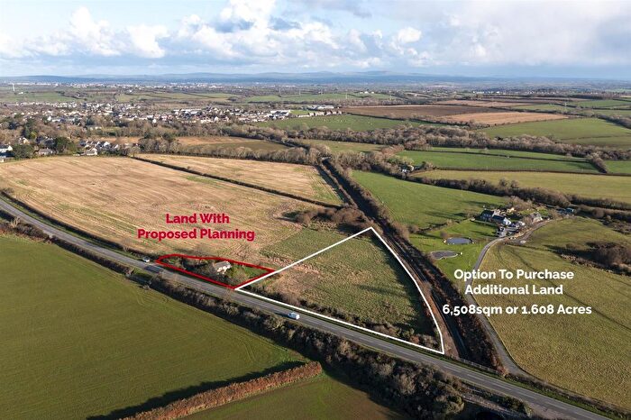 2 Bedroom Detached House For Sale In Johnston, Haverfordwest, SA62