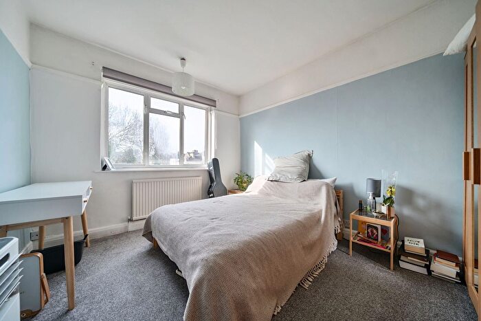 3 Bedroom End Of Terrace House For Sale In Glanville Road, Bromley, Kent, BR2