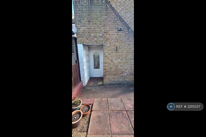 1 Bedroom Maisonette To Rent In Charles Street, Greenhithe, DA9