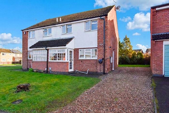3 Bedroom Semi-Detached House For Sale In Wexford Close, Oadby, Leicester, LE2