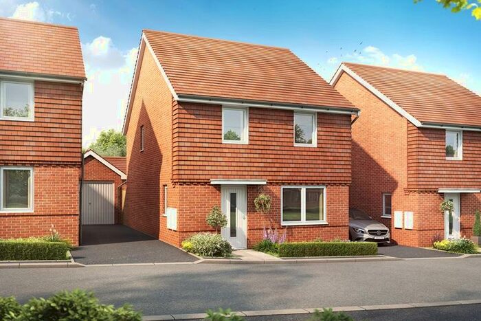 4 Bedroom Detached House To Rent In Gillies Meadow -, RG24