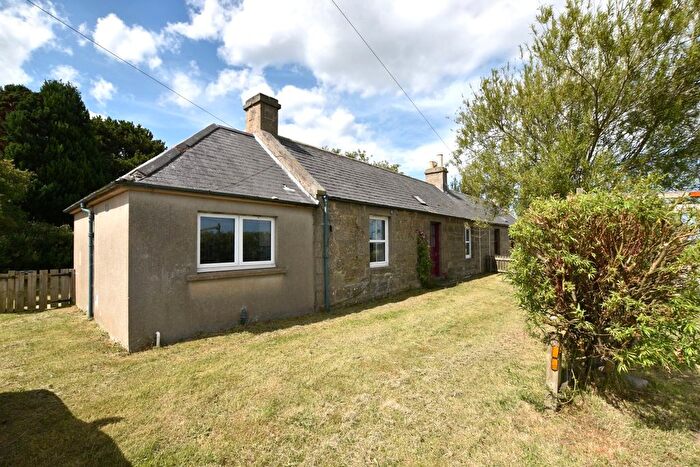 2 Bedroom Semi-Detached Bungalow For Sale In Mains Of Struthers Cottages, Kinloss, IV36
