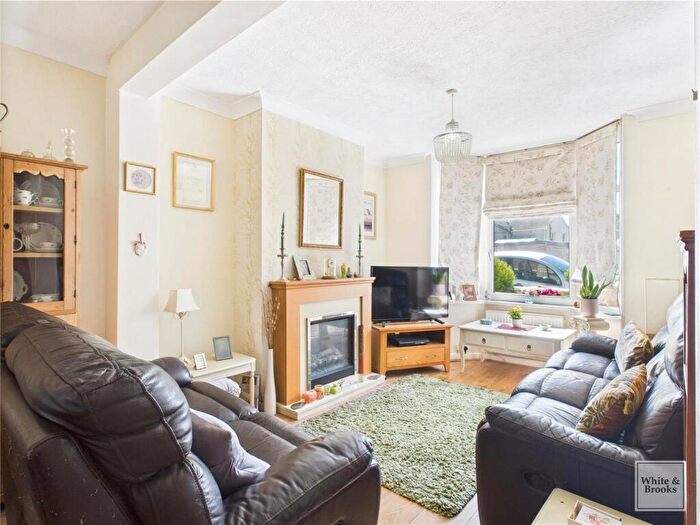 3 Bedroom Terraced House For Sale In Richmond Road, Gosport, PO12