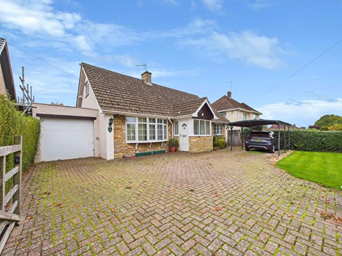 4 Bedroom Detached Bungalow For Sale In Towcester Road, Greens Norton, NN12