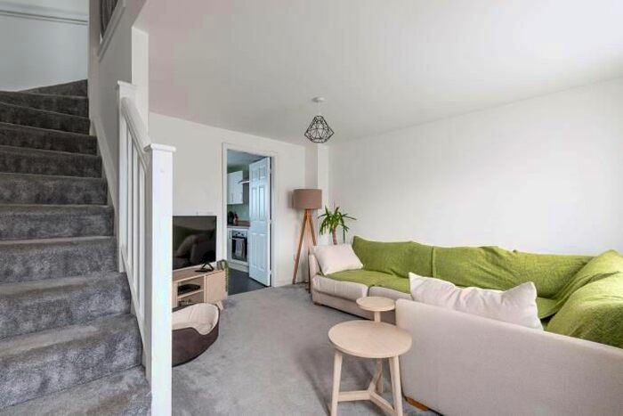 2 Bedroom End Of Terrace House To Rent In Milligan Drive, Edinburgh, EH16