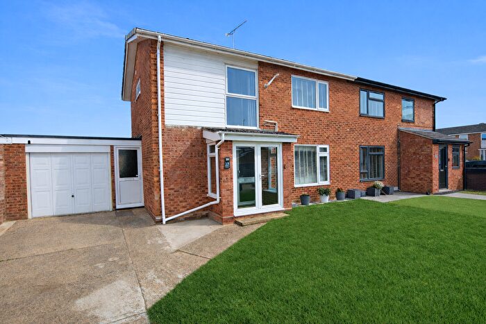 3 Bedroom Semi Detached House For Sale In Winchester Gardens, Barham, Ipswich, Suffolk, IP6