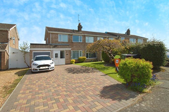 3 Bedroom Semi-Detached House For Sale In Cloven Ends, Langtoft, PE6