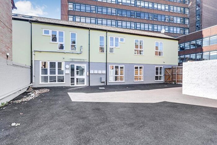 1 Bedroom Apartment To Rent In St. Peters Street, Ipswich, IP1