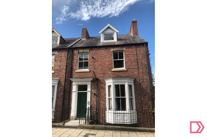 1 Bedroom Flat To Rent In The Avenue, Durham, County Durham, DH1