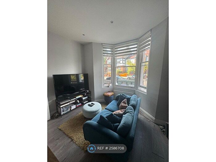 1 Bedroom Flat To Rent In Talbot Road, London, N6