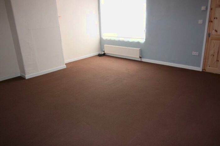 2 Bedroom Flat To Rent In Houghton Road, Thurnscoe, S63