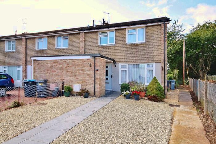 3 Bedroom End Of Terrace House For Sale In New Road, Hailey, Witney, OX29