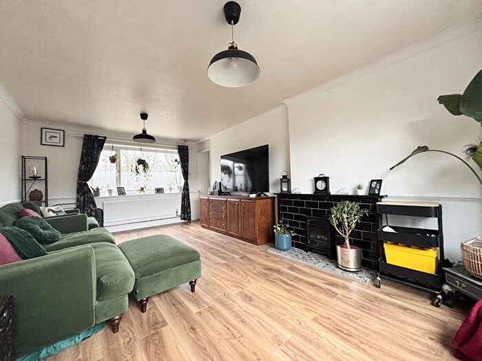 3 Bedroom Terraced House For Sale In Thongsley, Huntingdon, PE29
