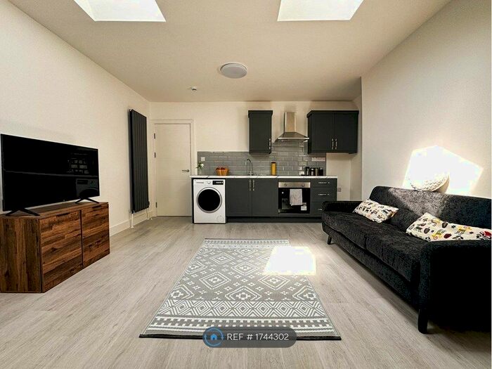 2 Bedroom Flat To Rent In Kensington, Liverpool, L6