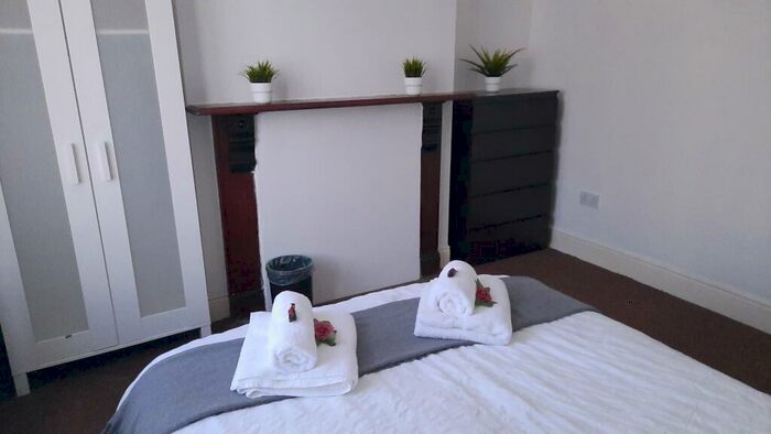 1 Bedroom House To Rent In St Erkenwald Road, London, London, IG11
