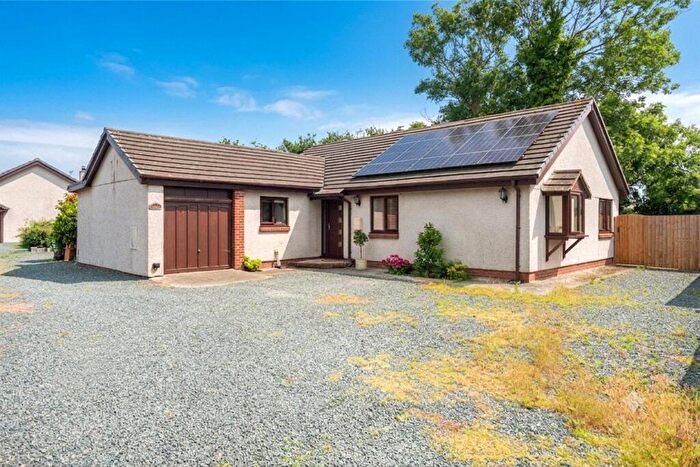 3 Bedroom Bungalow For Sale In Gaerwen, Isle Of Anglesey, LL60