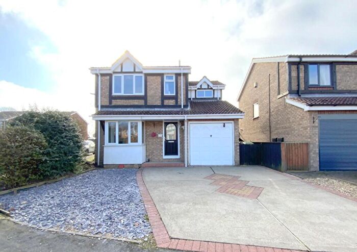 3 Bedroom Detached House For Sale In Millhouse Rise, Immingham, DN40