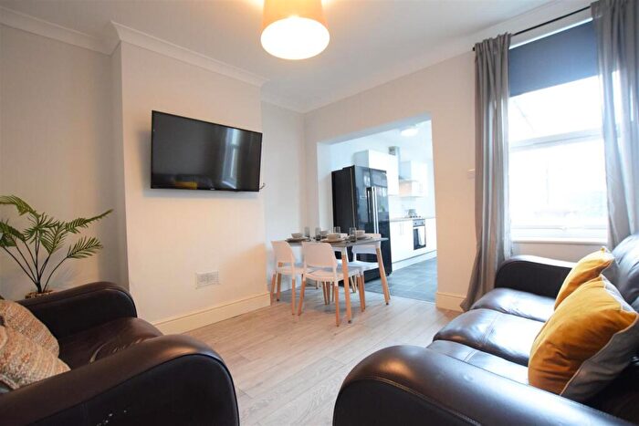 4 Bedroom Terraced House To Rent In Ripon Street - Student House - /, LN5