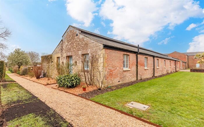 2 Bedroom Barn Conversion To Rent In Barton Estate, East Cowes, PO32