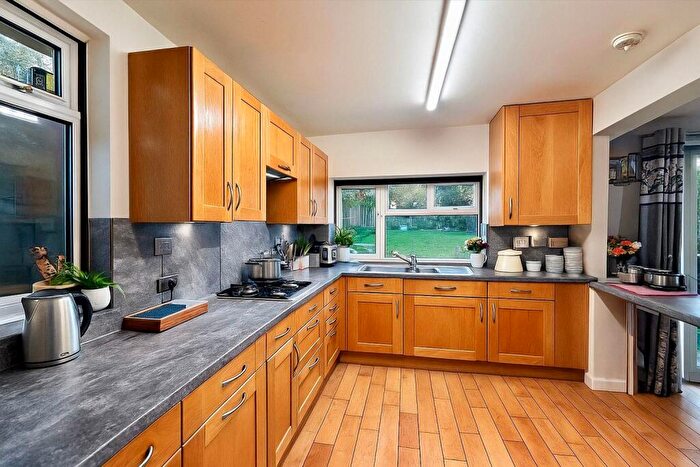 4 Bedroom House To Rent In Burleigh Road, Sutton, SM3