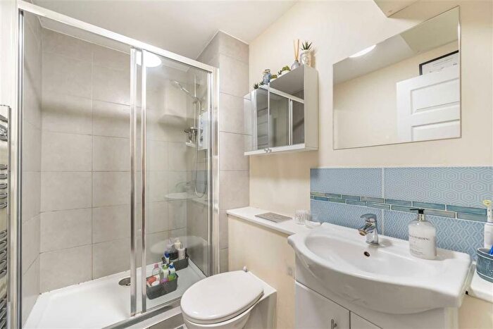 2 Bedroom Flat To Rent In Acre Lane, Brixton, SW2