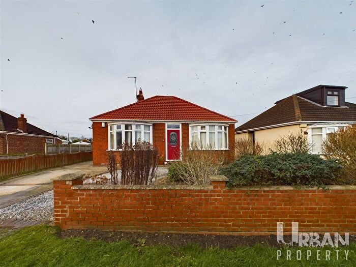 2 Bedroom Bungalow For Sale In Lime Tree Lane, Bilton, Hull, HU11