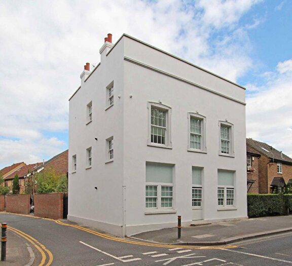 1 Bedroom Flat To Rent In Church Road, Mitcham, CR4