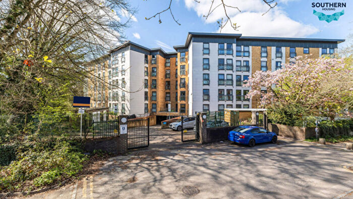 2 Bedroom Flat For Sale In Flat Canterville Place, Mount Lane, Bracknell, RG12