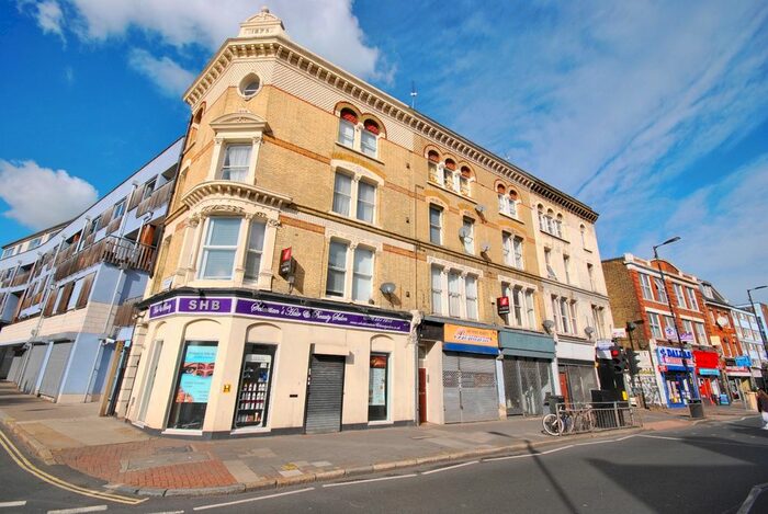 2 Bedroom Flat To Rent In Camberwell Road, London, SE5